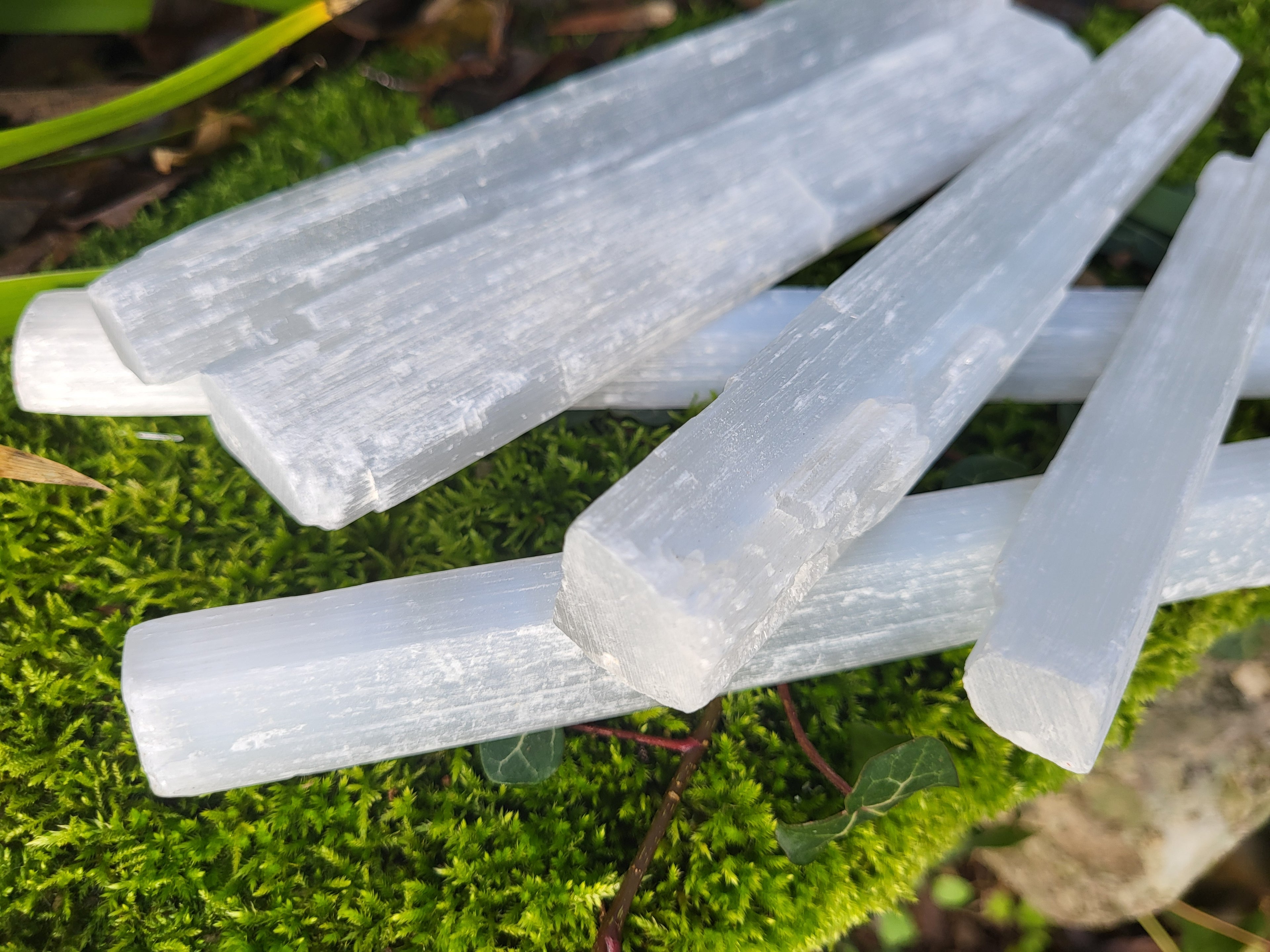 Bâton en sélénite brute, bâton de méditation, pierres brutes, minéraux et gemmes pour lithothérapie, collection et décoration