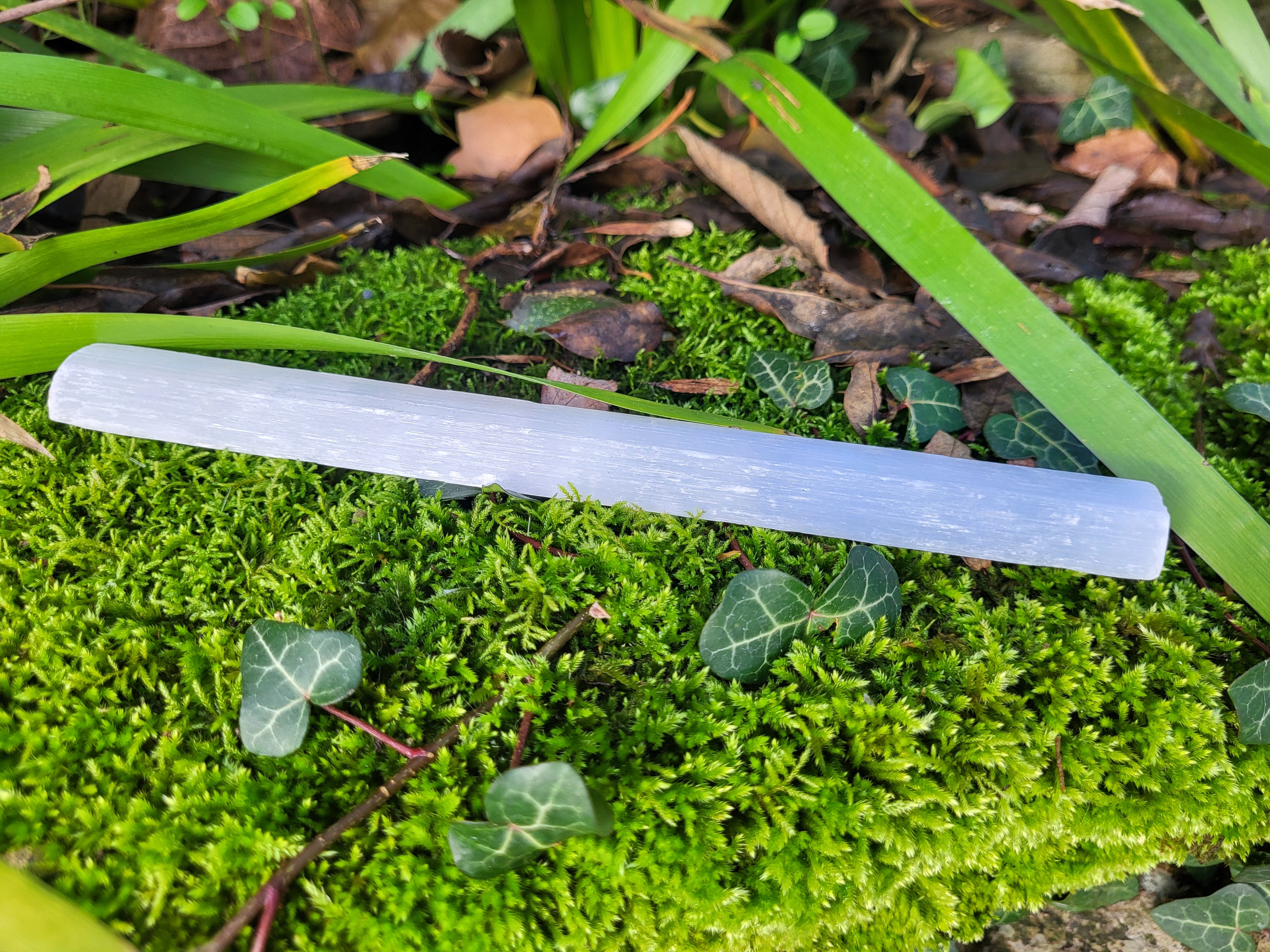 Bâton en sélénite brute, bâton de méditation, pierres brutes, minéraux et gemmes pour lithothérapie, collection et décoration