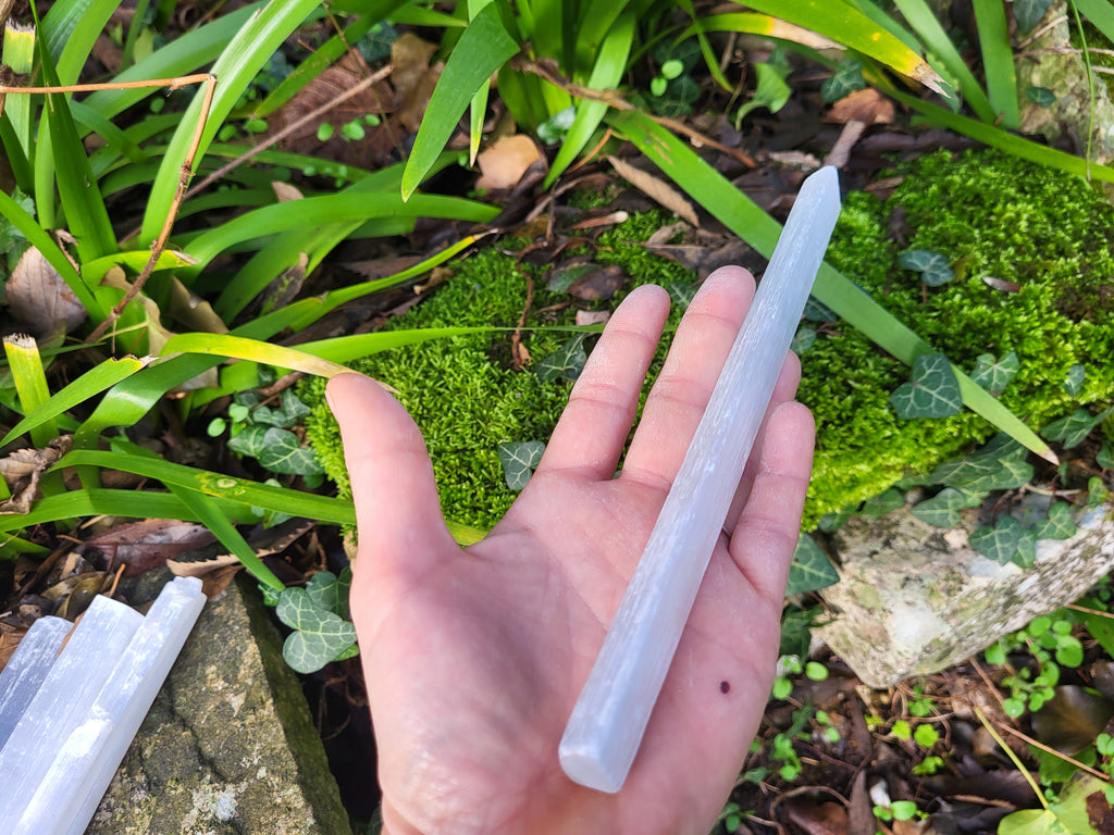 Bâton en sélénite brute, bâton de méditation, pierres brutes, minéraux et gemmes pour lithothérapie, collection et décoration