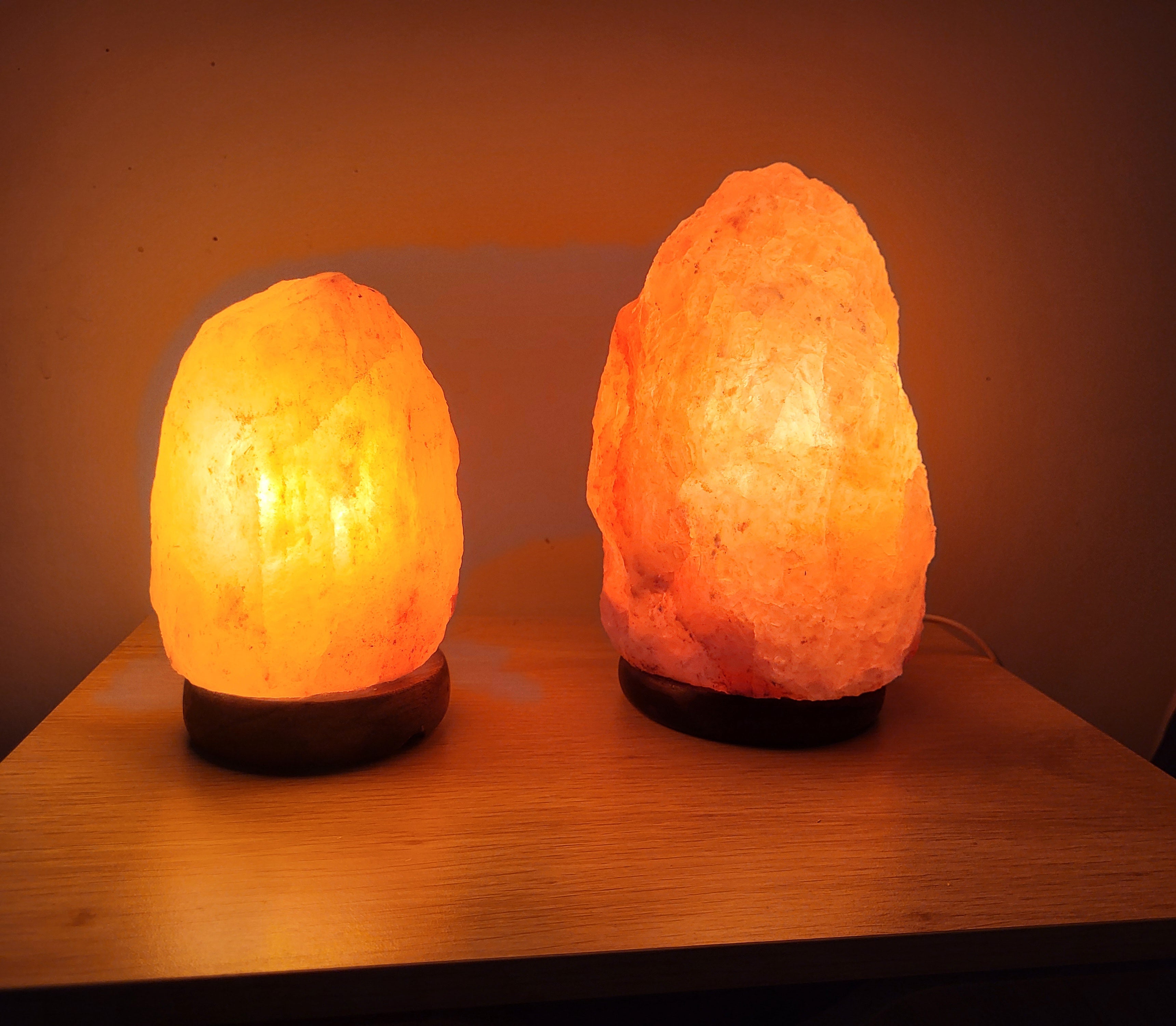 Petite lampe de sel de l'Himalaya ou grande lampe de sel de l'Himalaya