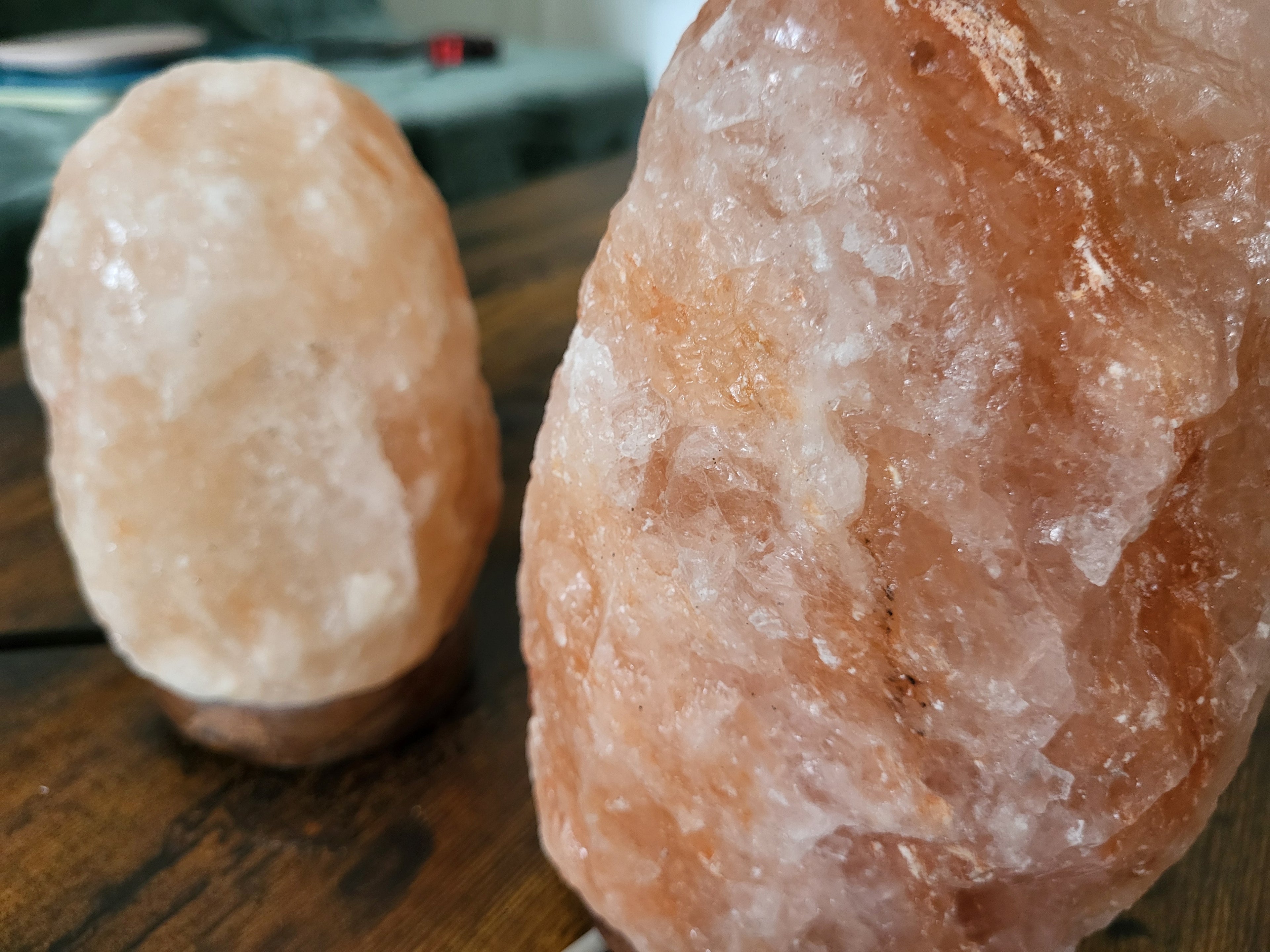 Petite lampe de sel de l'Himalaya ou grande lampe de sel de l'Himalaya