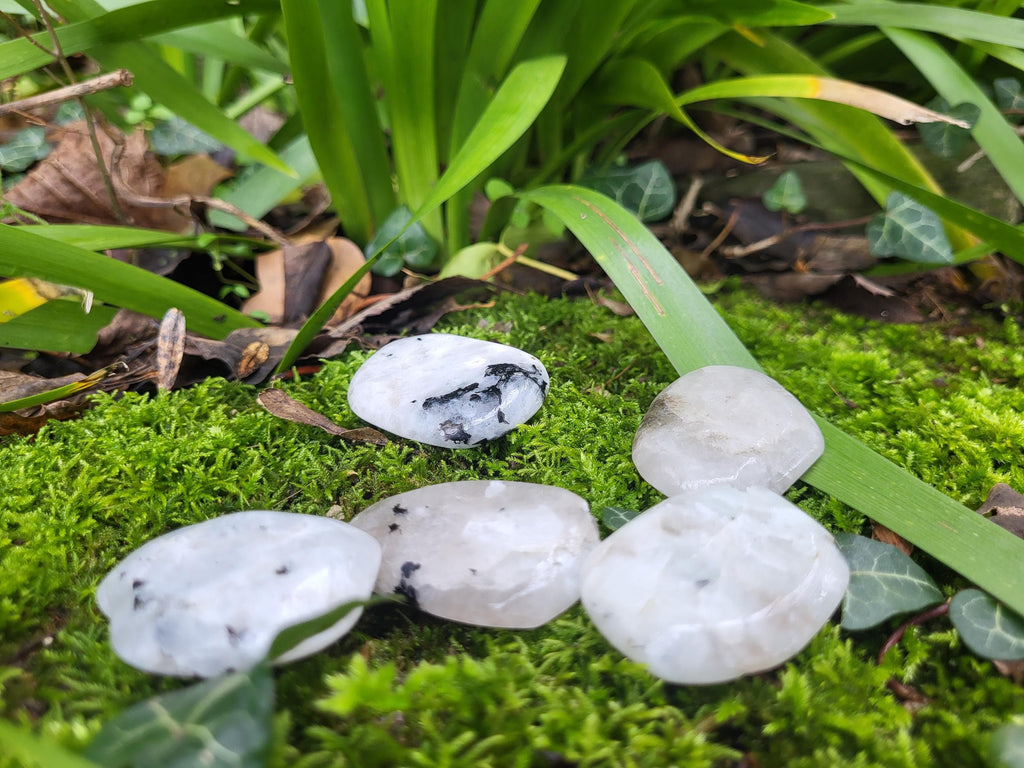 Pierre de Lune, 3ème œil, pierre de lune polie, pierre de lune naturelle, pierre de chakra du troisième œil, pierre de lune plate