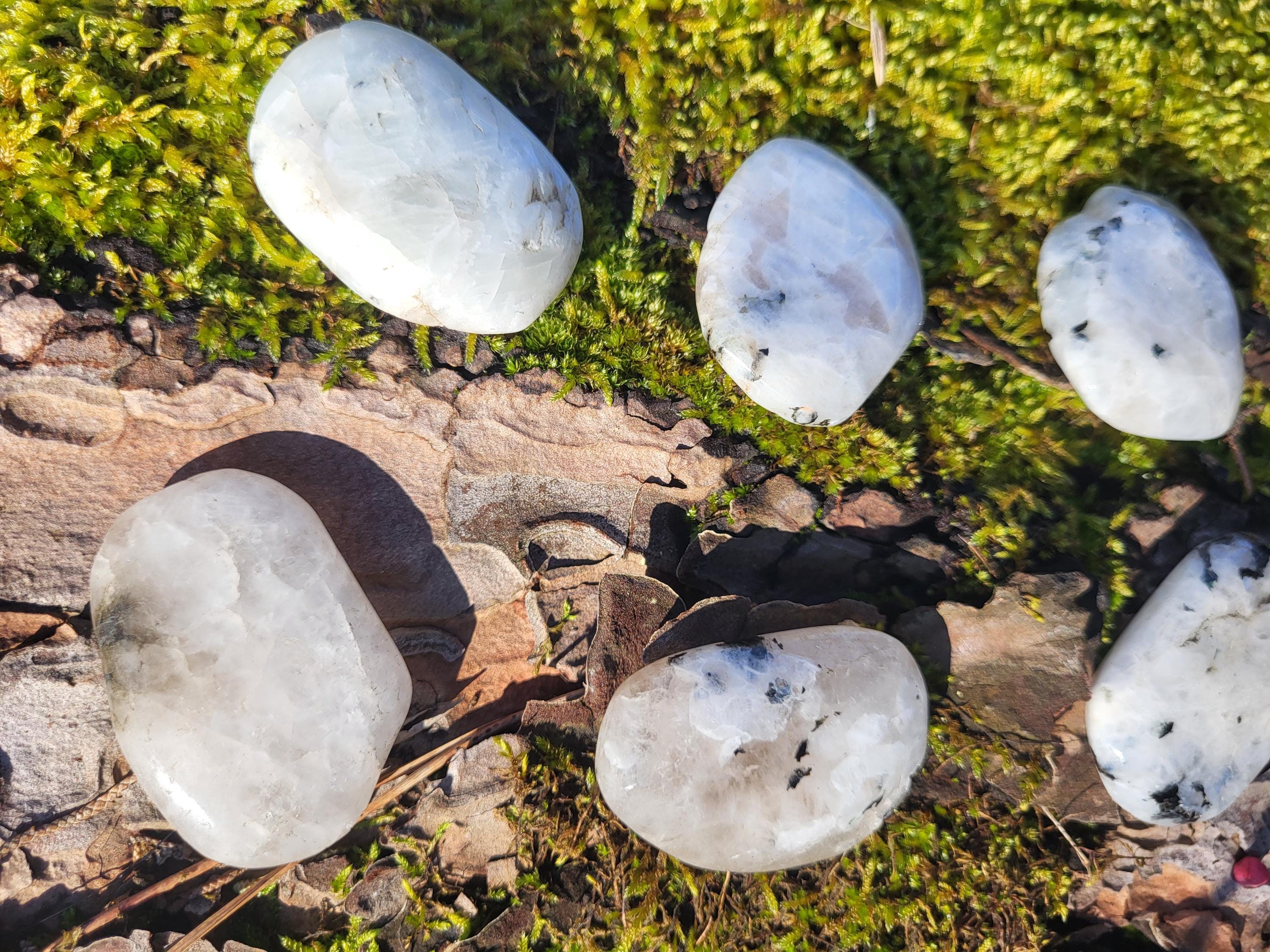 Pierre de Lune, 3ème œil, pierre de lune polie, pierre de lune naturelle, pierre de chakra du troisième œil, pierre de lune plate
