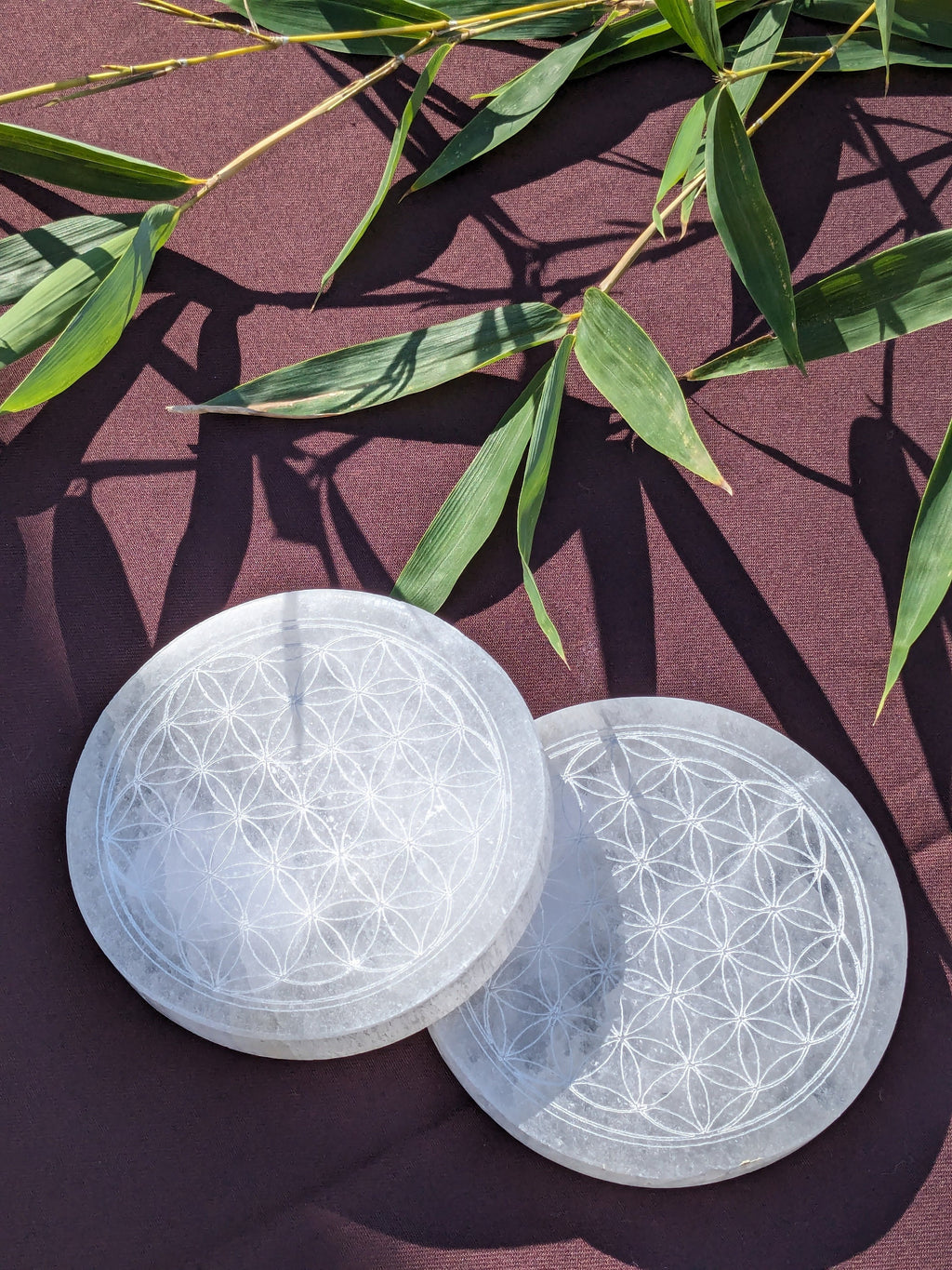 Palet de sélénite fleur de vie, Plaque de sélénite en fleur de vie pour purifier et recharger vos cristaux minéraux, géométrie sacrée