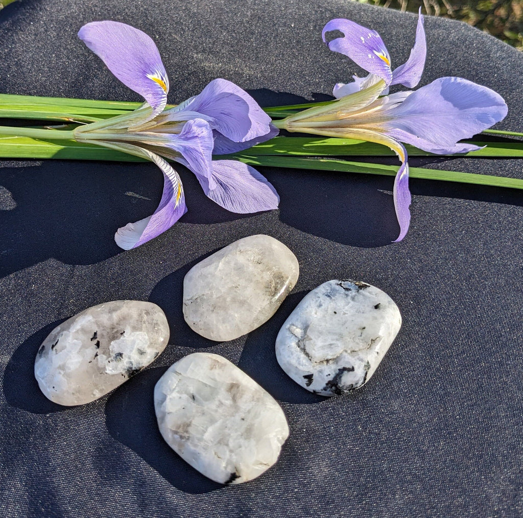 Pierre de Lune, 3ème œil, pierre de lune polie, pierre de lune naturelle, pierre de chakra du troisième œil, pierre de lune plate