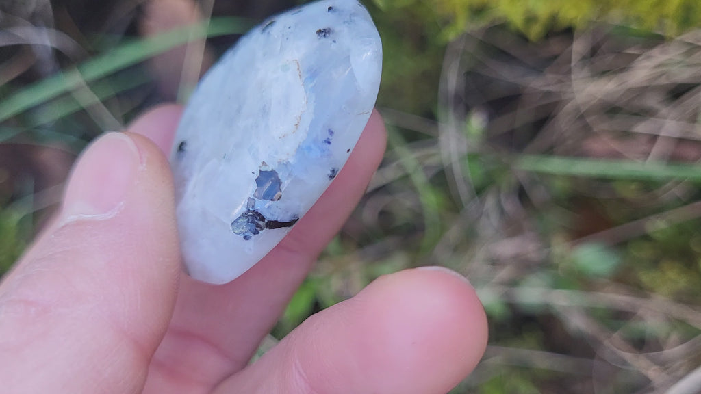 Pierre de Lune, 3ème œil, pierre de lune polie, pierre de lune naturelle, pierre de chakra du troisième œil, pierre de lune plate