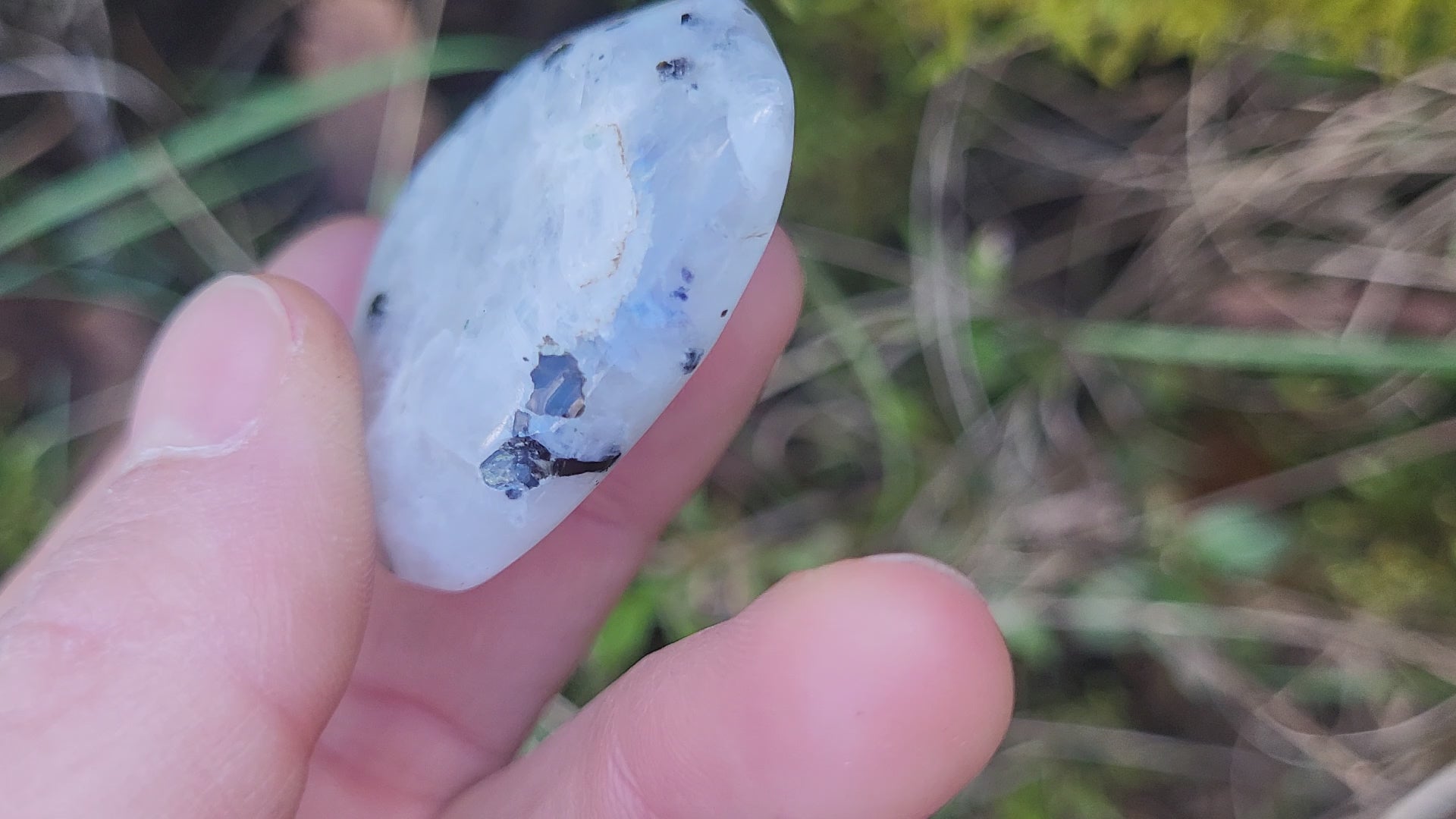 Pierre de Lune, 3ème œil, pierre de lune polie, pierre de lune naturelle, pierre de chakra du troisième œil, pierre de lune plate